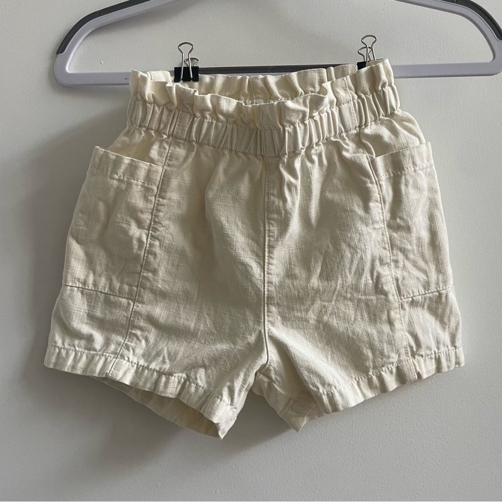 Bonpoint milk white elastic shorts in organic cotton. 3A.